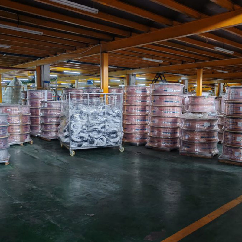 HVAC PE geprägte Isolierung Kupferrohr Mini-Split-Leitungsset