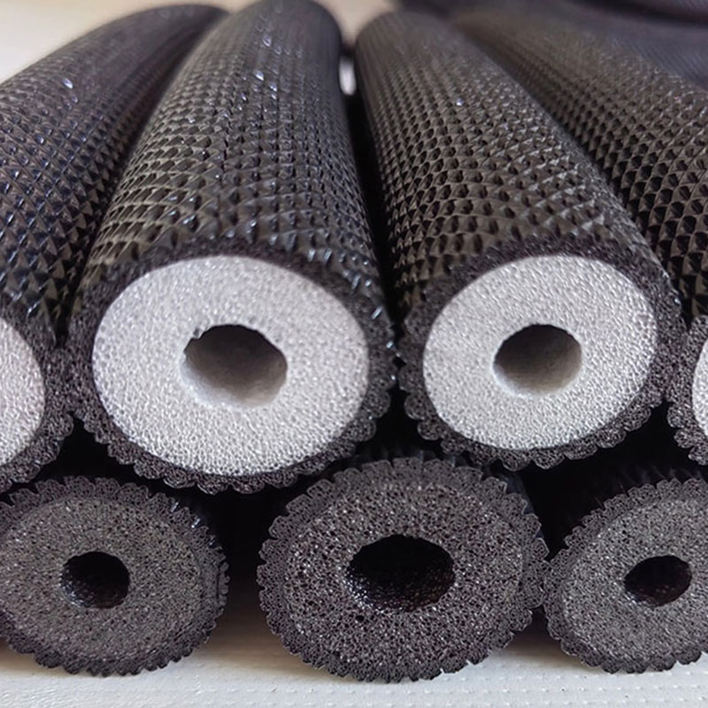Ensemble de tuyaux de climatisation, de ventilation et de climatisation (CVC), de tuyaux en cuivre isolés PE ​​noir, de type mini-split
